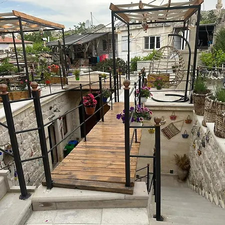 Bayar Cave Special Class Bed & Breakfast Ürgüp