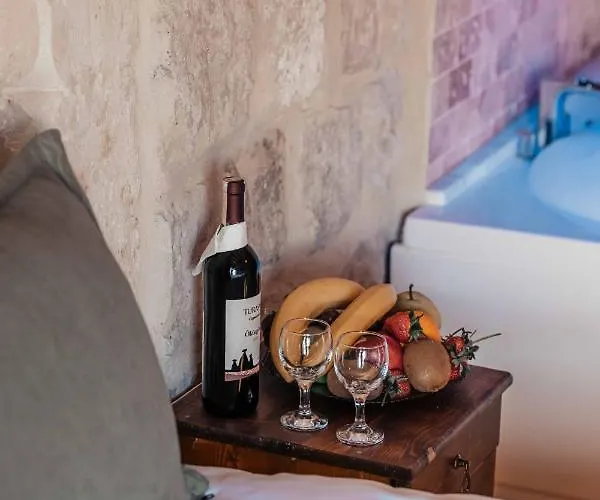 Bayar Cave Special Class 4* אורגופ