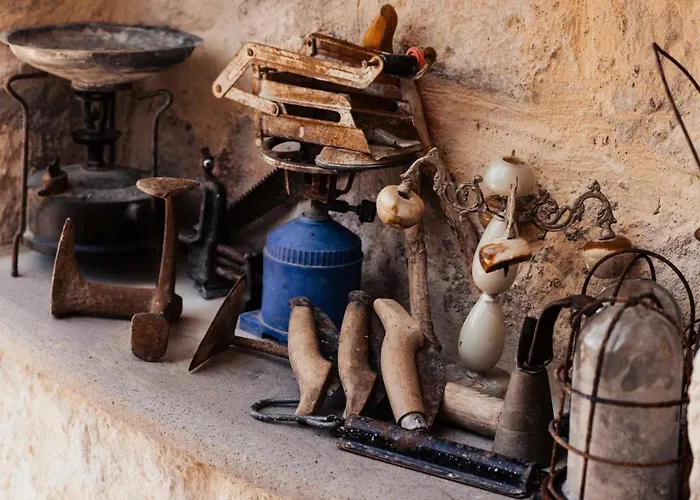 Bayar Cave Special Class 4*