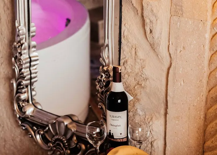 Bayar Cave Special Class Bed & Breakfast