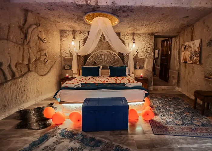 לינה וארוחת בוקר Bayar Cave Special Class אורגופ